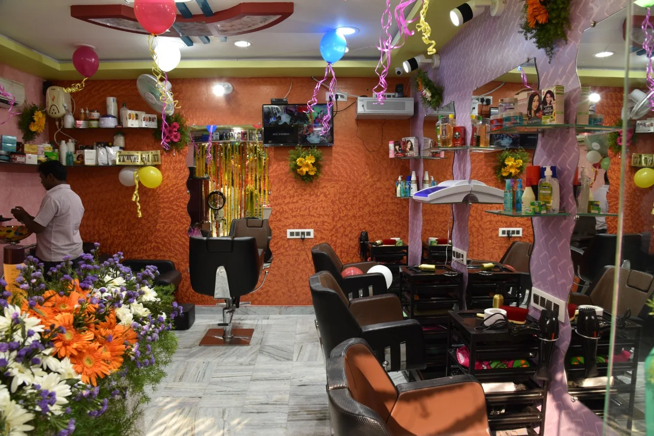 National Beauty Saloon